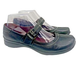 Naturalizer Artesia Med Mary Jane Leather Flats Slip On Adjustable Size 7. 5